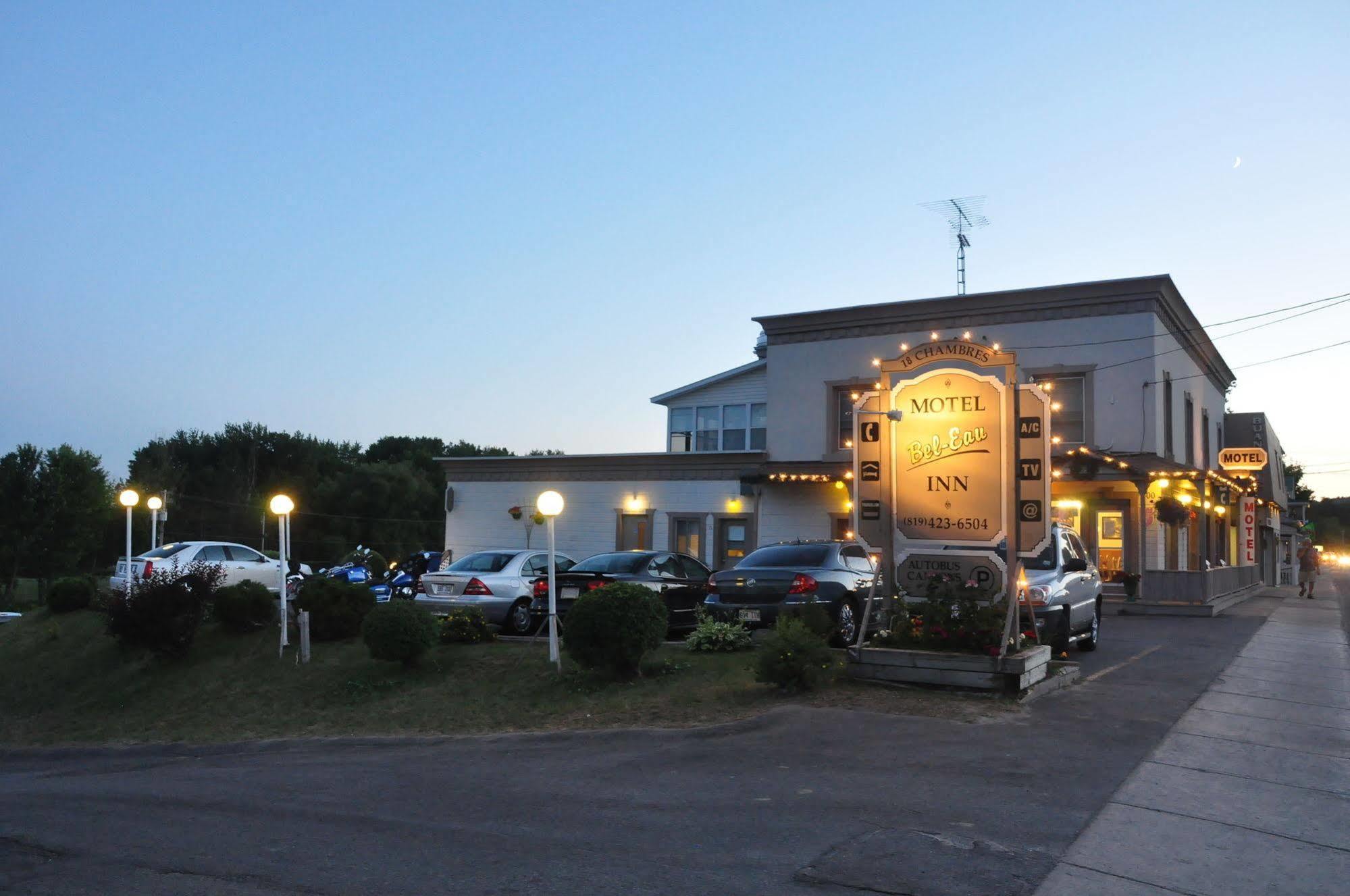 Motel Bel-Eau Montebello Esterno foto