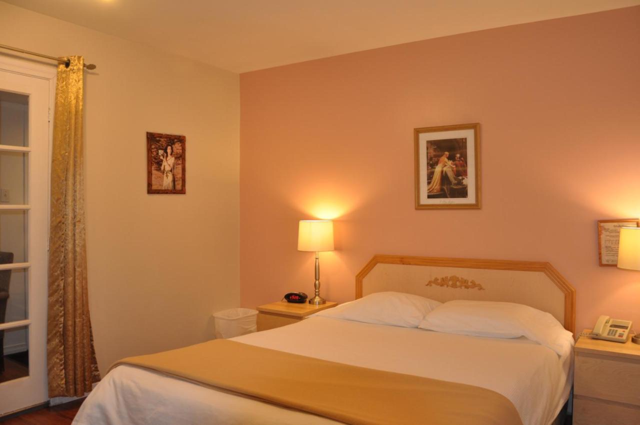 Motel Bel-Eau Montebello Esterno foto