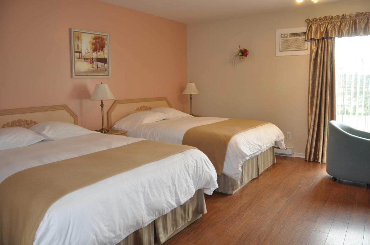 Motel Bel-Eau Montebello Esterno foto